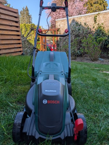Bosch CITYMOVER18 Akku-Rasenmäher, 18-32V, Schnittbreite 32cm